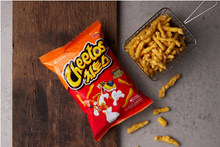 Load image into Gallery viewer, Lotte Cheetos BBQ 88g &lt;br&gt; 樂天奇多玉米棒 燒烤味